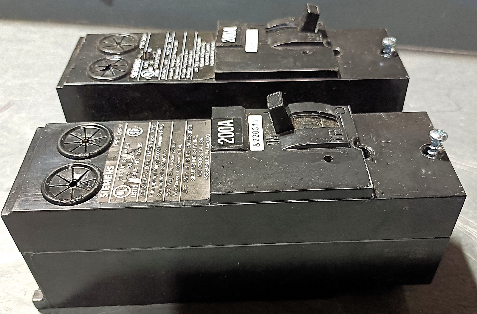 Siemens QN2200RH 200A 240VAC 2-Pole Circuit Breaker