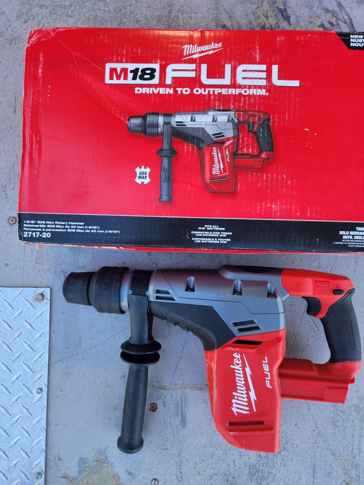 Milwaukee 2717-20 M18 FUEL 1-9/16″ SDS Max Rotary Hammer Fast Shipping