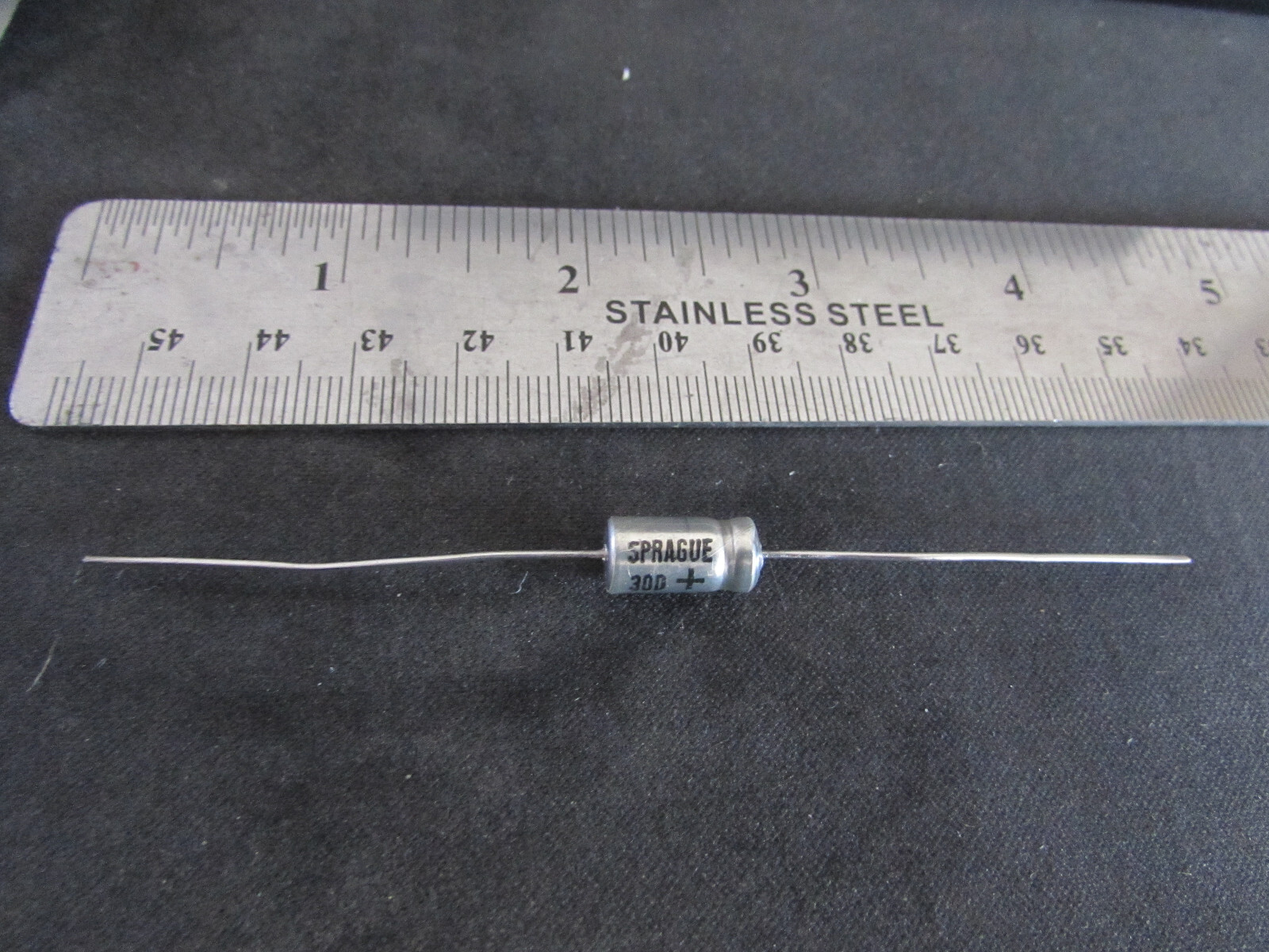 8uF 25V Sprague Axial Electrolytic Capacitor TE1203.5, 8uF 25DC 8uF 25VDC U.S.A.