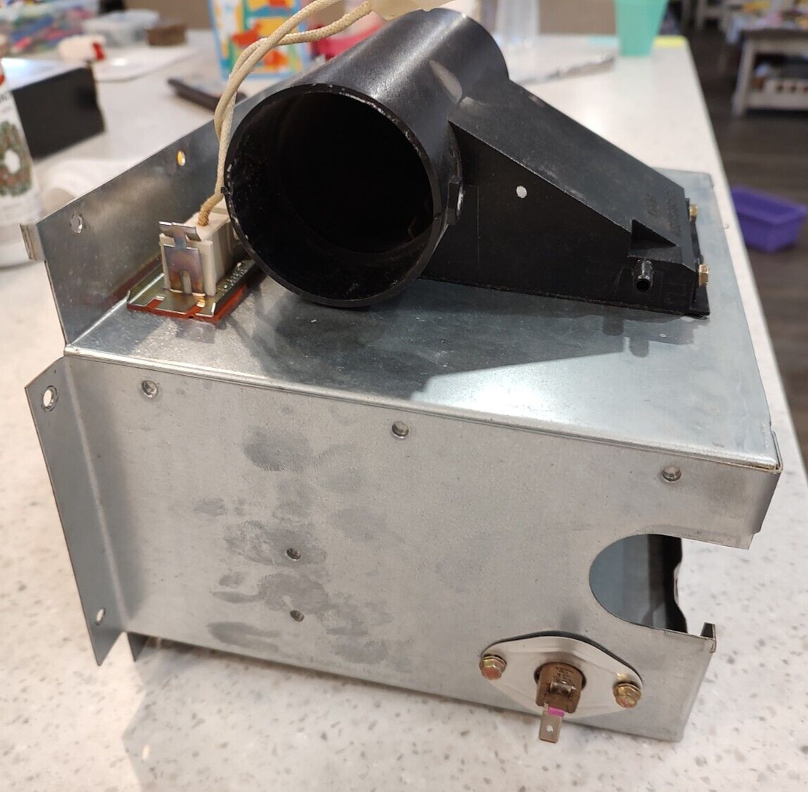 CARRIER BURNER BOX + AIR INLET / CAP + FLAME SENSOR + HOT SURFACE IGNITOR