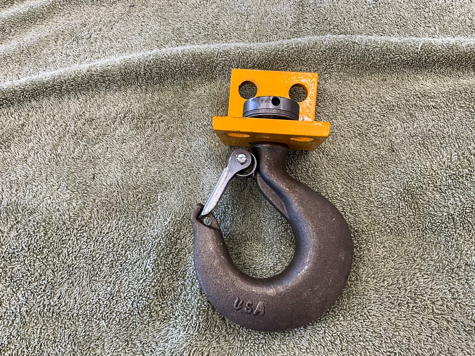 Crosby 319N 45 ton hook with swivel mount new snap hook