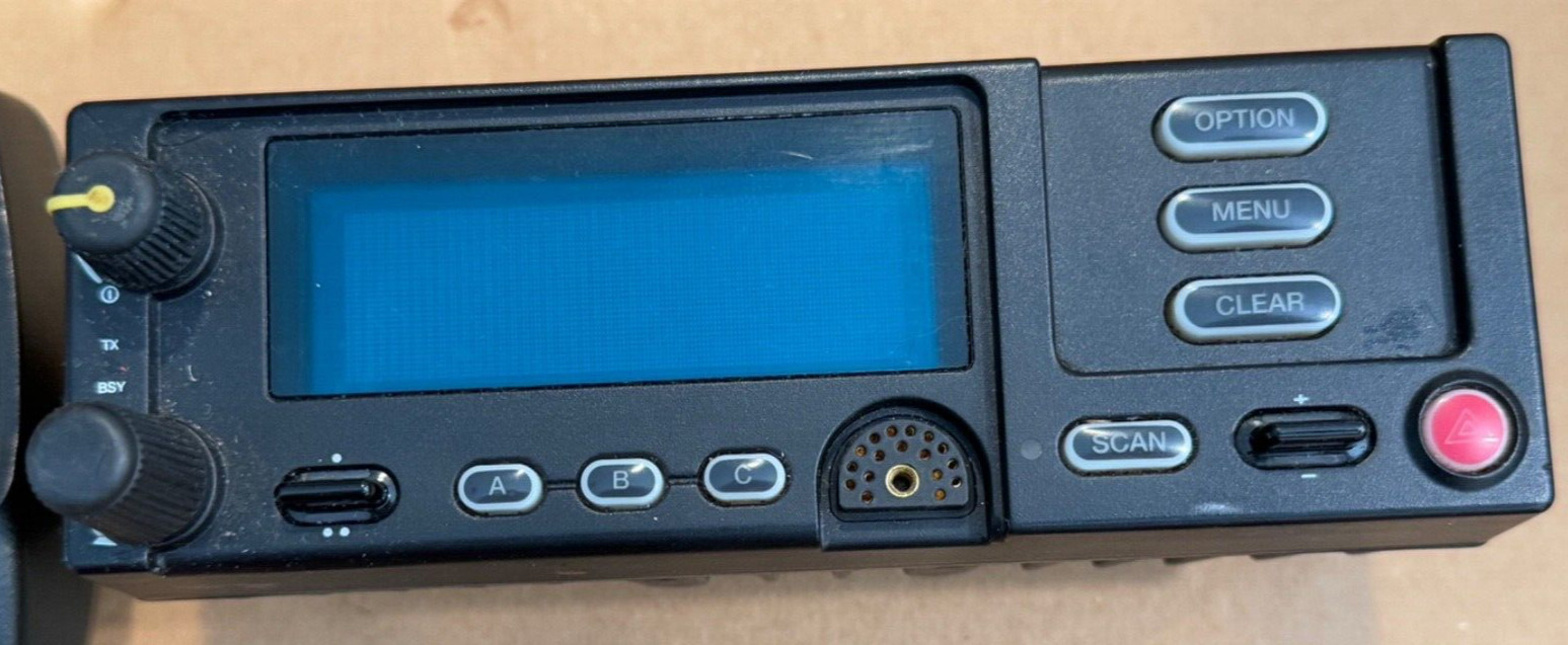 Harris MaCom Radio CU23218-0002 Control Head CH-721 + MC-101616-041 Microphone