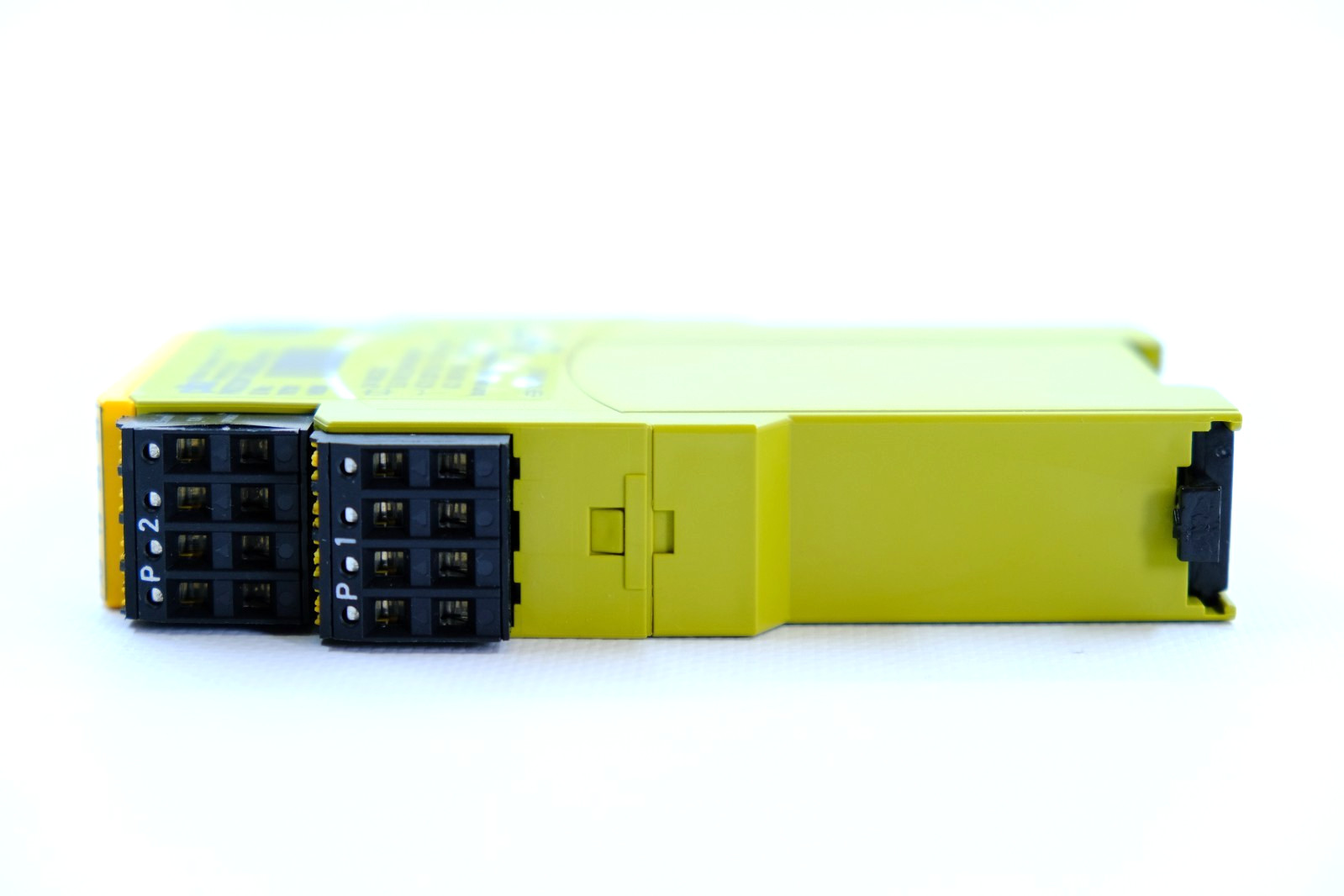 PILZ PNOZ X2.8P C Safety Relay 24VAC/DC 3n/o 1n/c (787301)