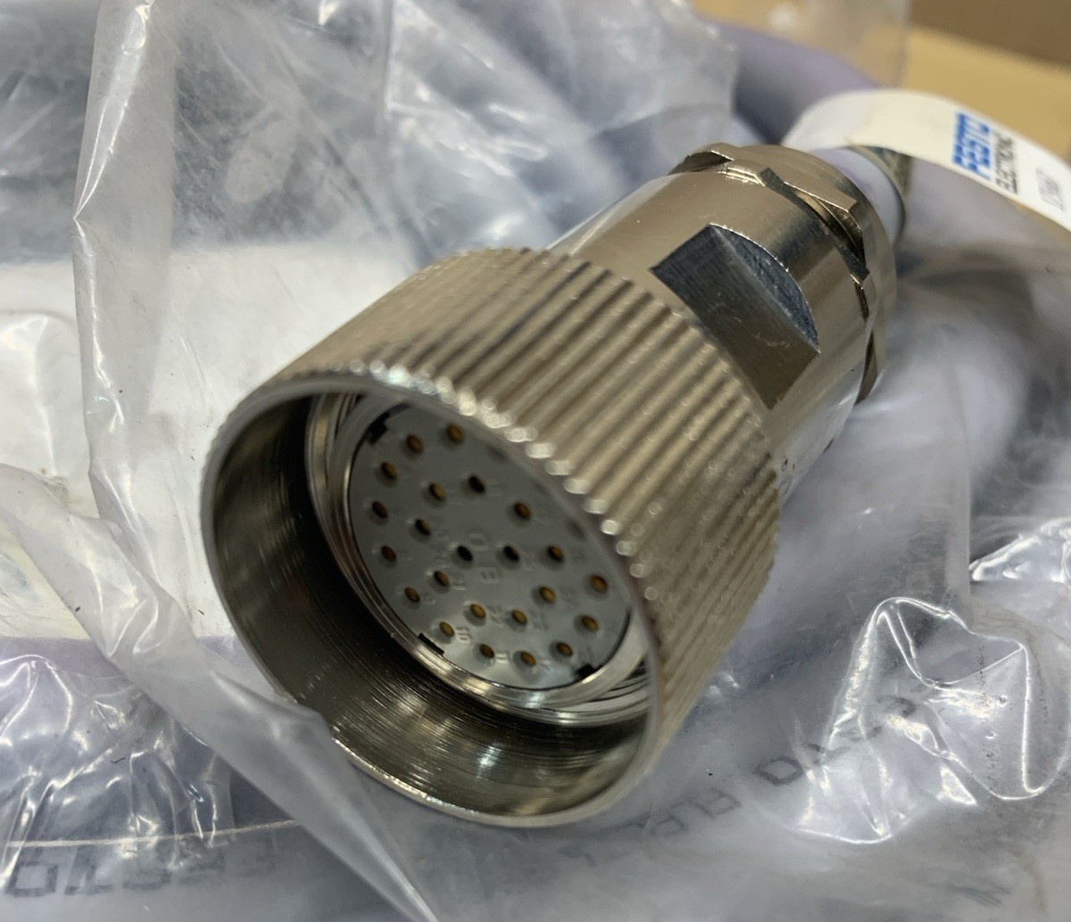 FESTO KMP2-03-V-10-26 CONNECTING CABLE 175667 10 METER LENGTH **NEW**