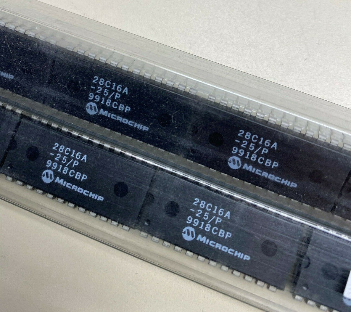 28C16A-25/P MICROCHIP EEPROM Parallel 16K-bit 2K x 8 5V 24-Pin PDIP LOT OF 2 PCS