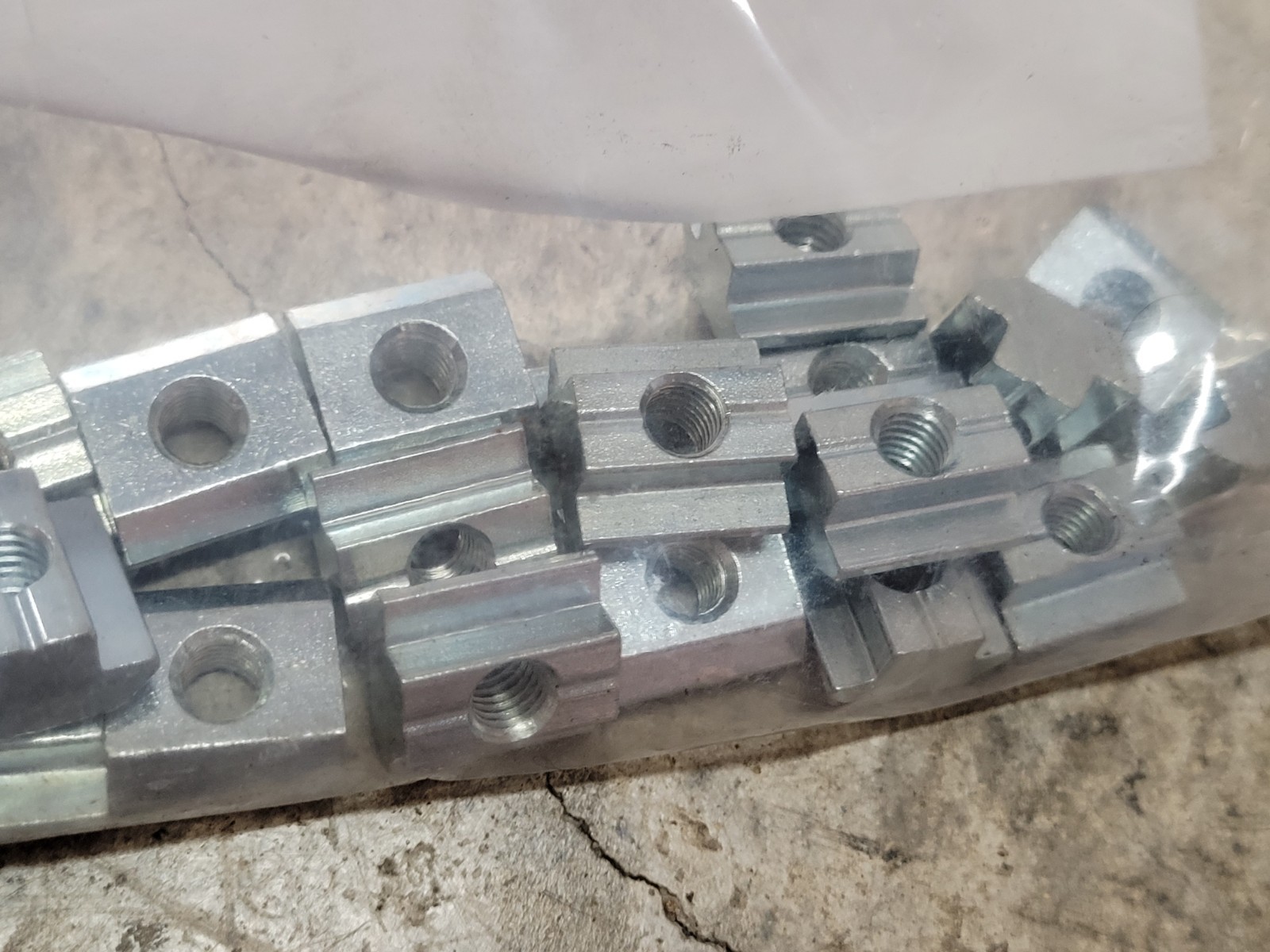 20 Pieces Bosch Rexroth 3842528735 T-Slot Stone 10 M8