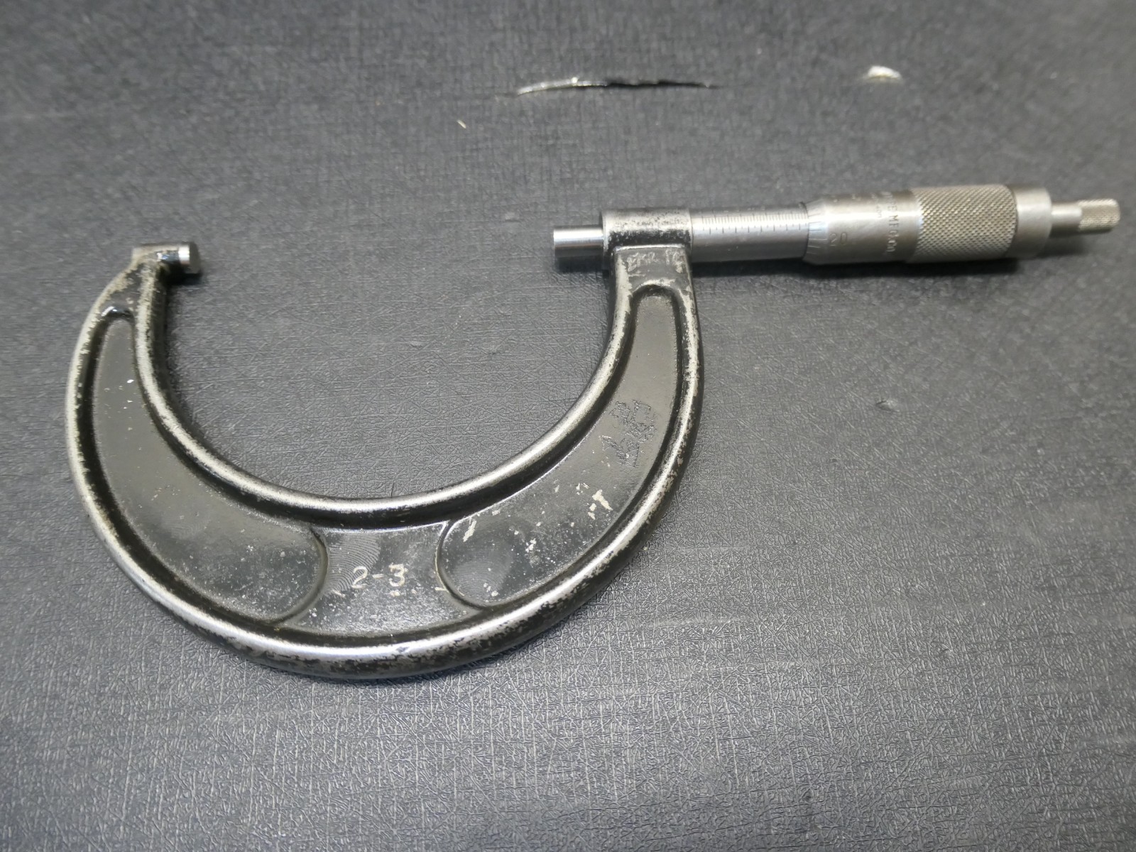 BROWN AND SHARPE 2″-3″ OUTSIDE MICROMETER