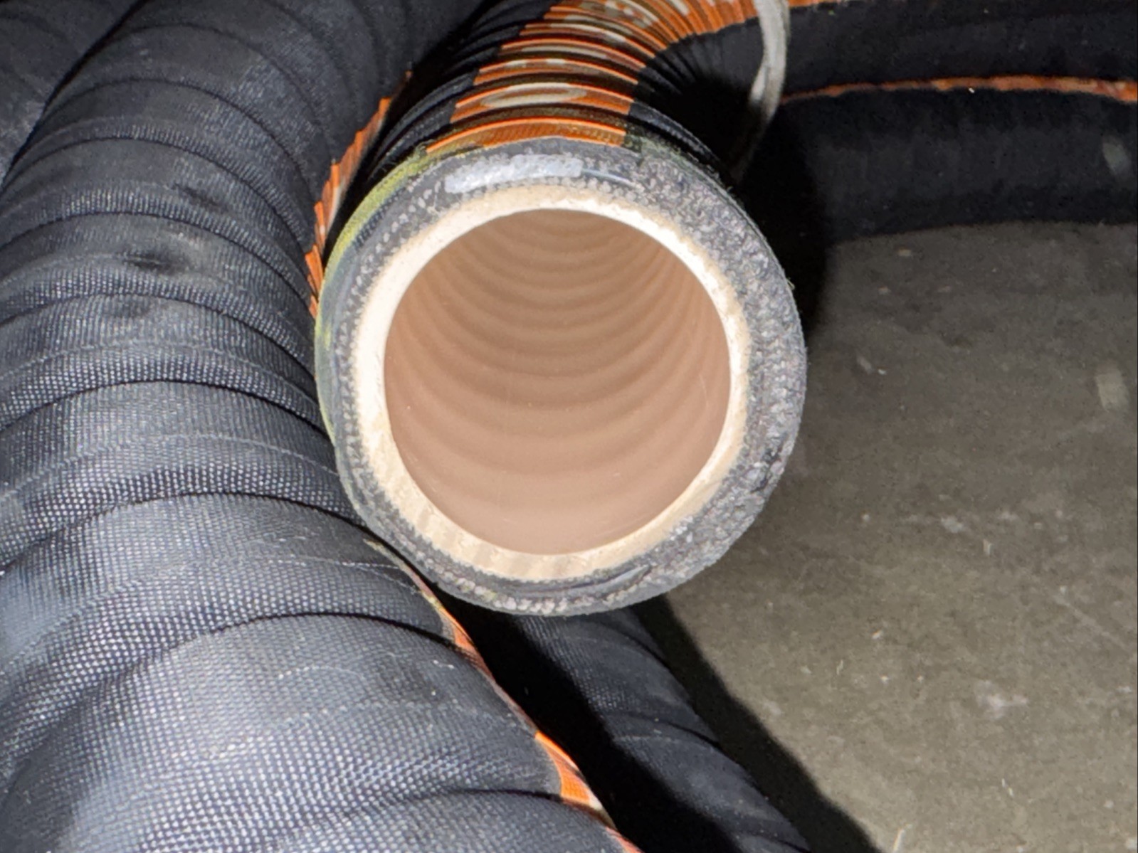 Gates Chem master Plus Hose 1 1/2” 38.1mm 4695-0609 100 Foot 30.48 Meter