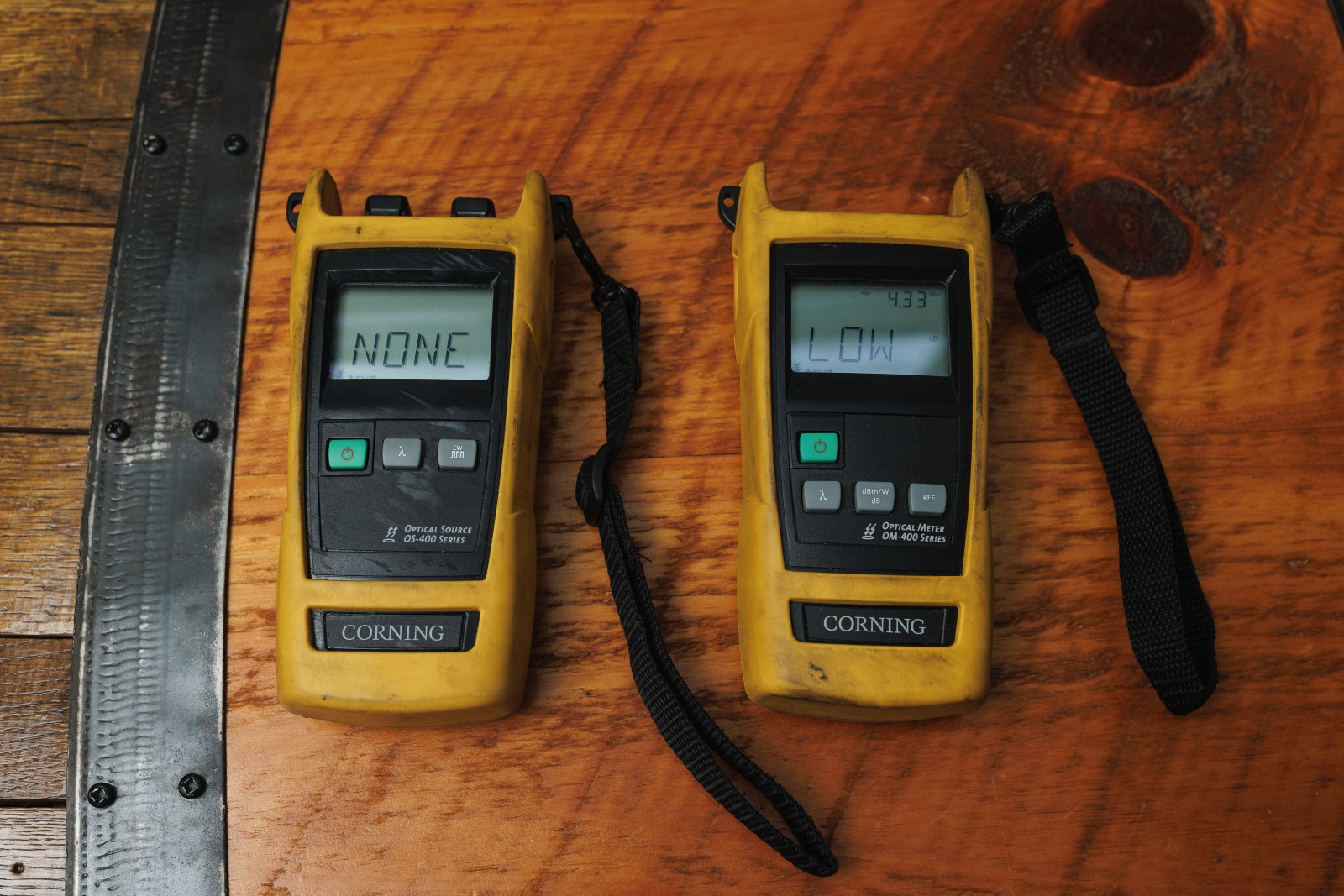Bundle – Corning OS-400 Series Optical Source Fiber Optic Light Source Untested