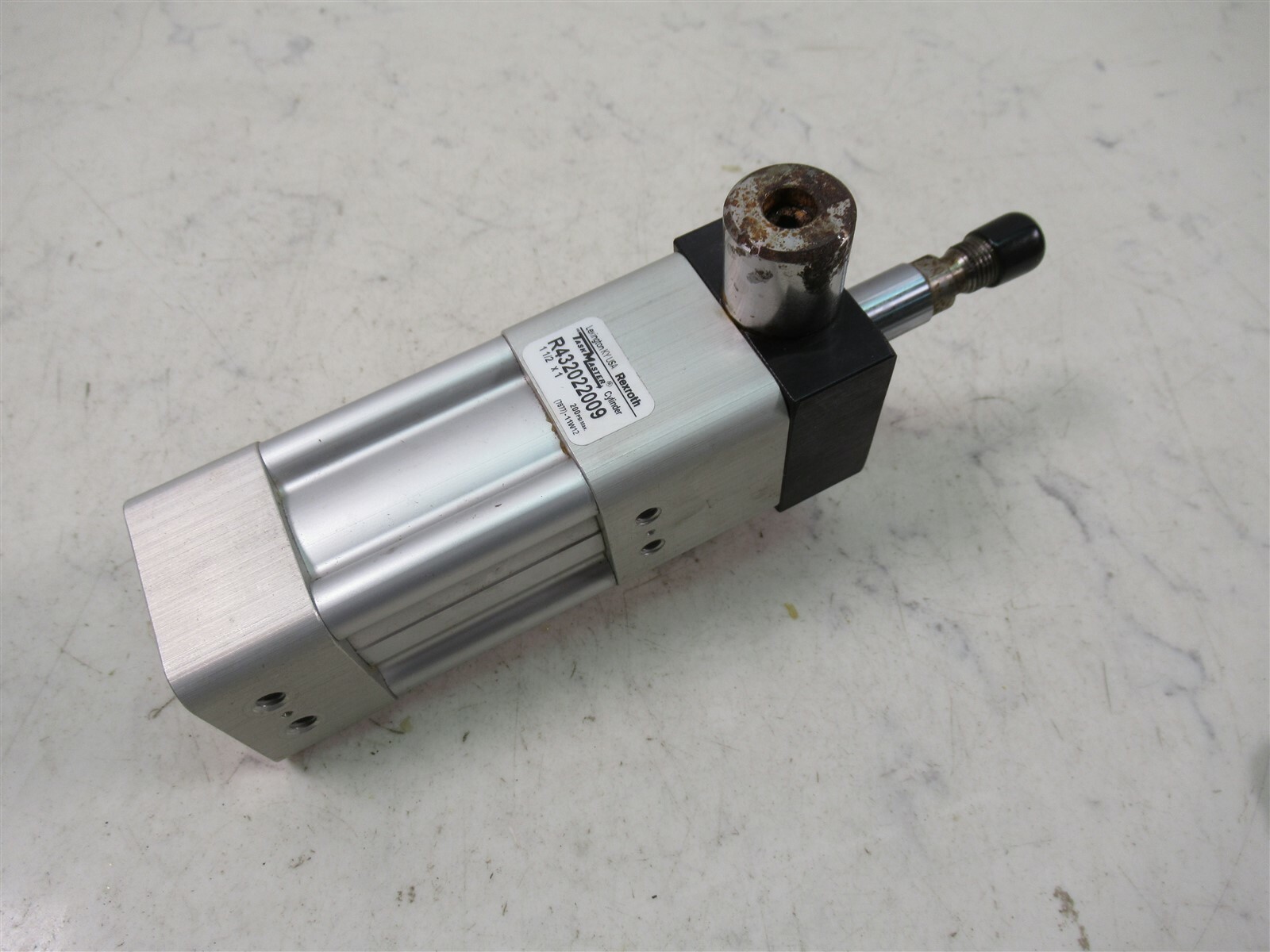Rexroth TaskMaster Cylinder R432022009 Pneumatic Stroke Aluminum Cylinder 200psi