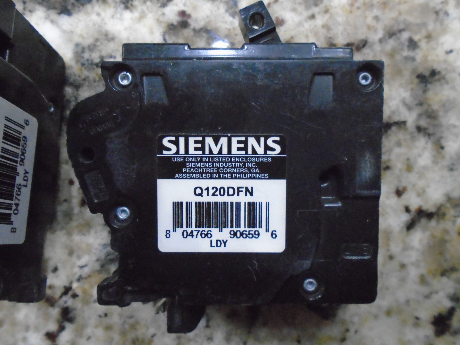 SIEMENS Q120DFN 20AMP DUAL FUNCTION COMBINATION ARC FAULT & GFI BREAKER NEW