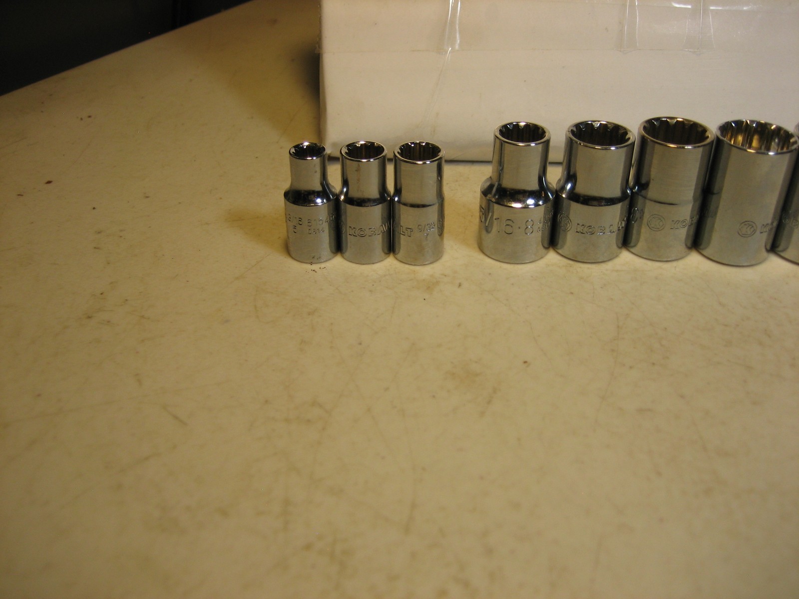 Kobalt (11 pcs) 1/4″ & 3/8″ Drive Spline Sockets (3/16″ To 3/4″)