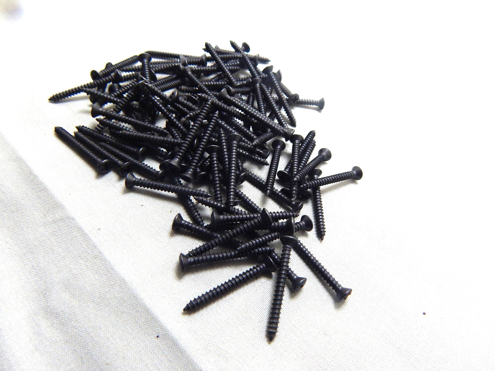 4 X 1″ BLACK OXIDE PHILLIPS OVAL HEAD SMS