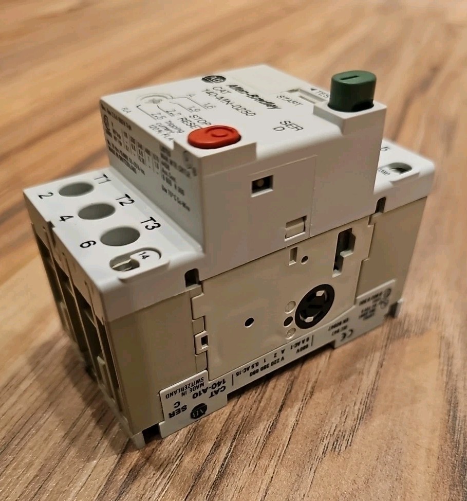 ALLEN BRADLEY 140-MN-0250 SERIES D STARTER with 140-A11 AUXILIARY CONTACT