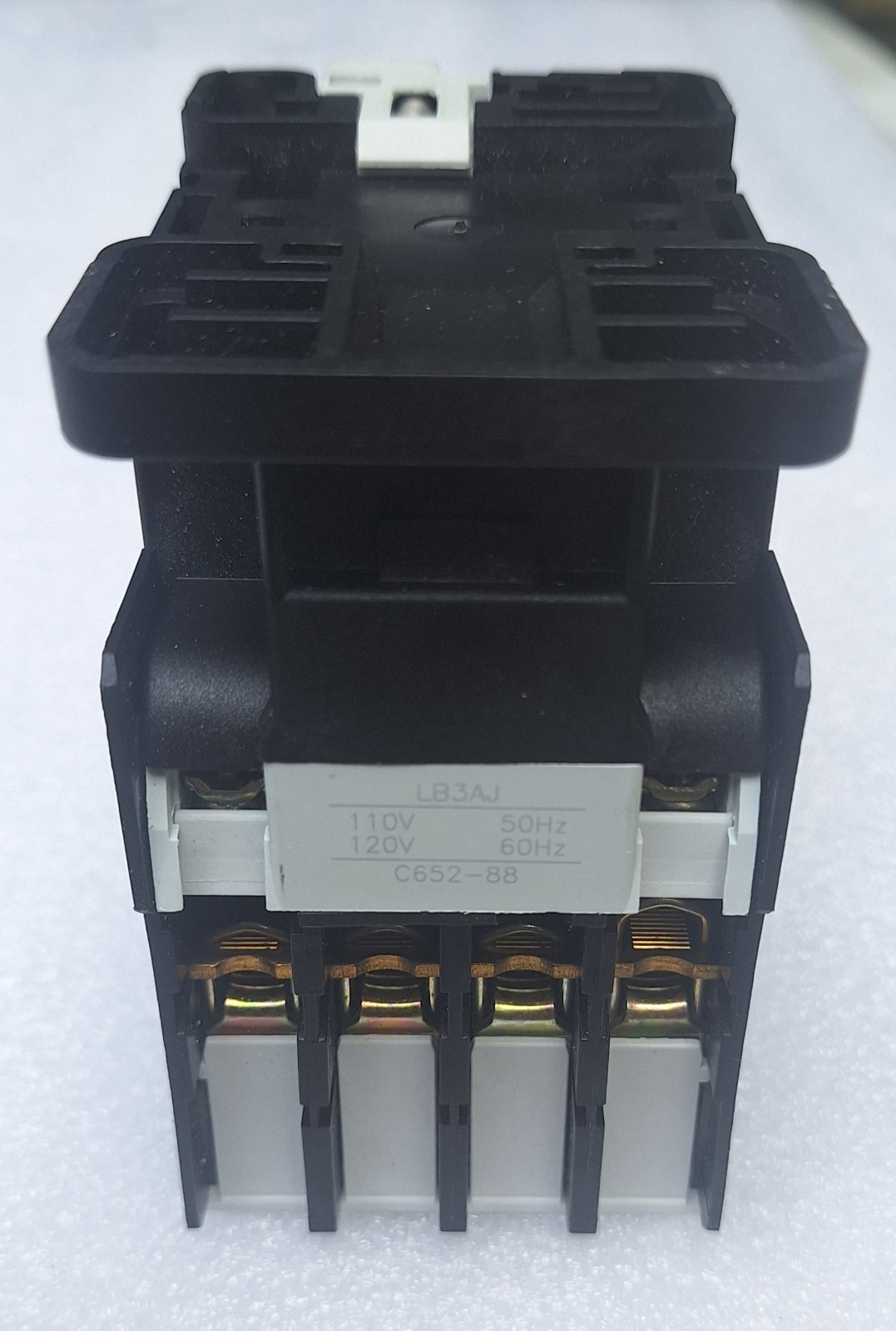 GE CL00A310TJ Miniature IEC Contactor 10A 3-Pole 110/120V AC Coil Aux