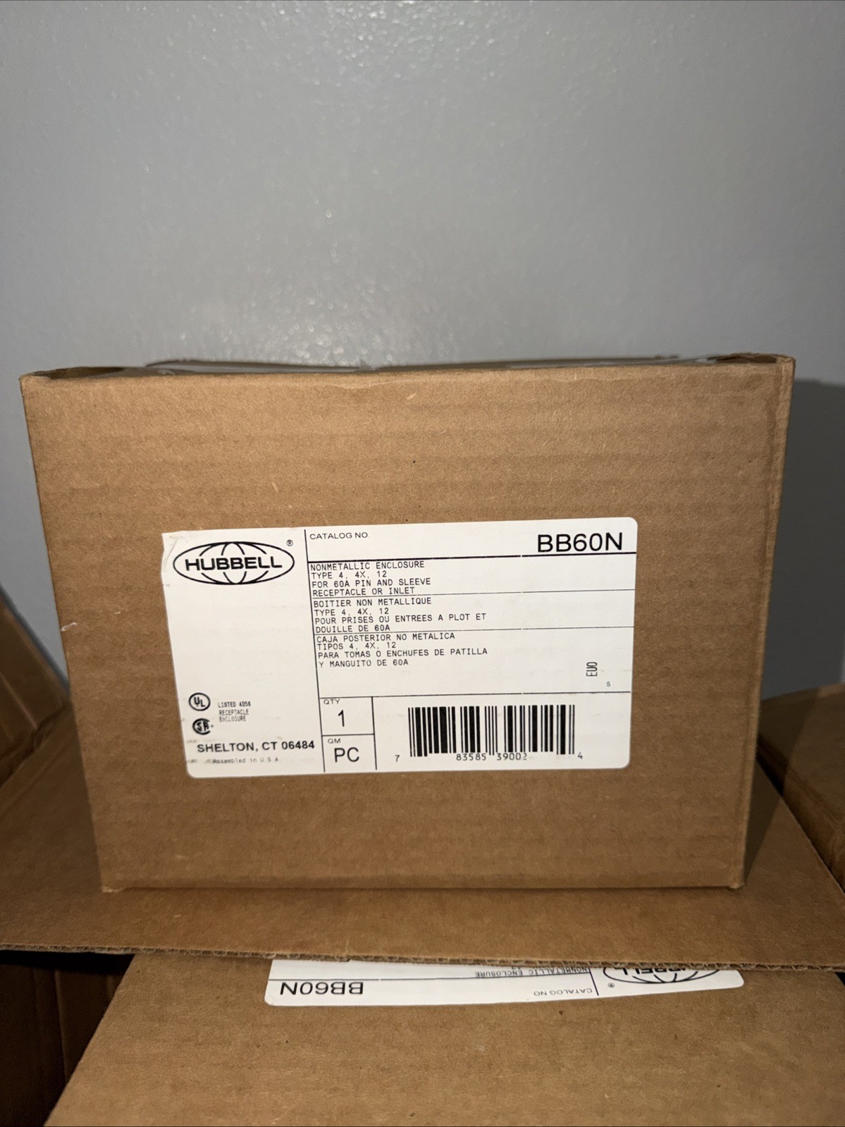 Hubble BB60N Nonmetallic Enclosure Type 4 for 60A Pin and Sleeve Receptacle Kit