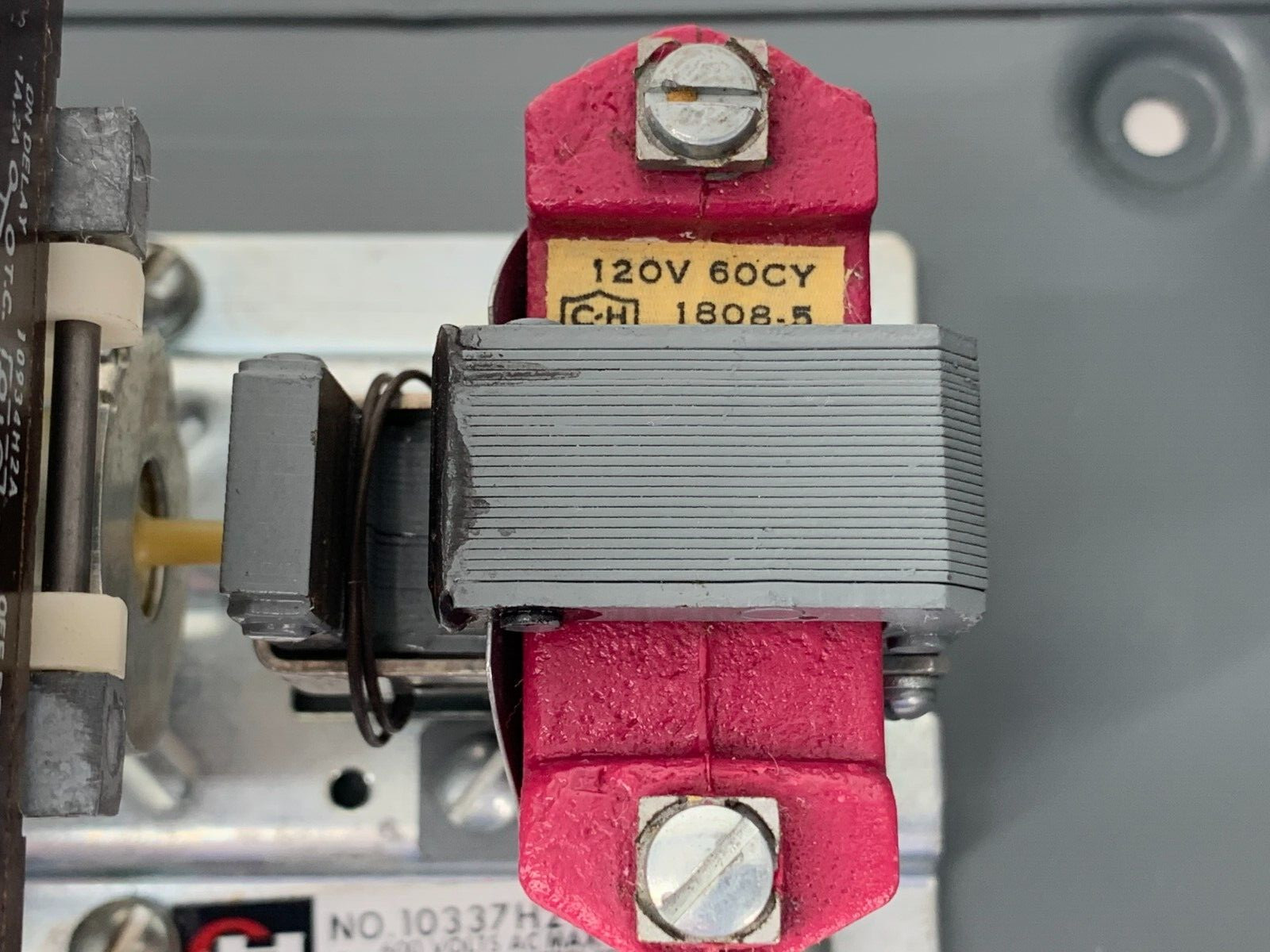 Cutler-Hammer 10337H293A 1-Minute Pneumatic Time Delay Relay 600V Timing Switch