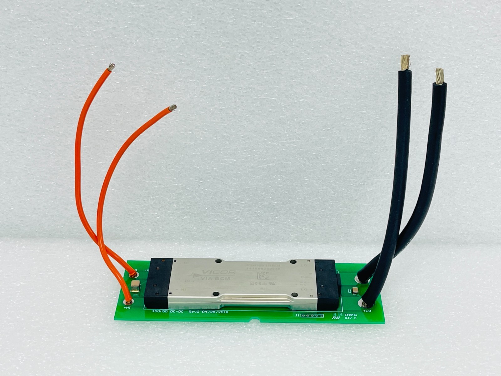 Vicor BCM4414BD1E5135C06 BCM Bus Converter Module 400V Input 50V 35A Output