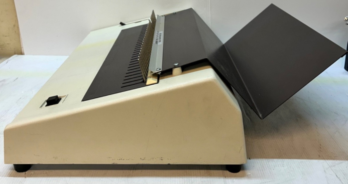 GBC Electric Binder 110EB-2, 173-W 60Hz 2-A 1-Phase 115V USA Commercial T01021