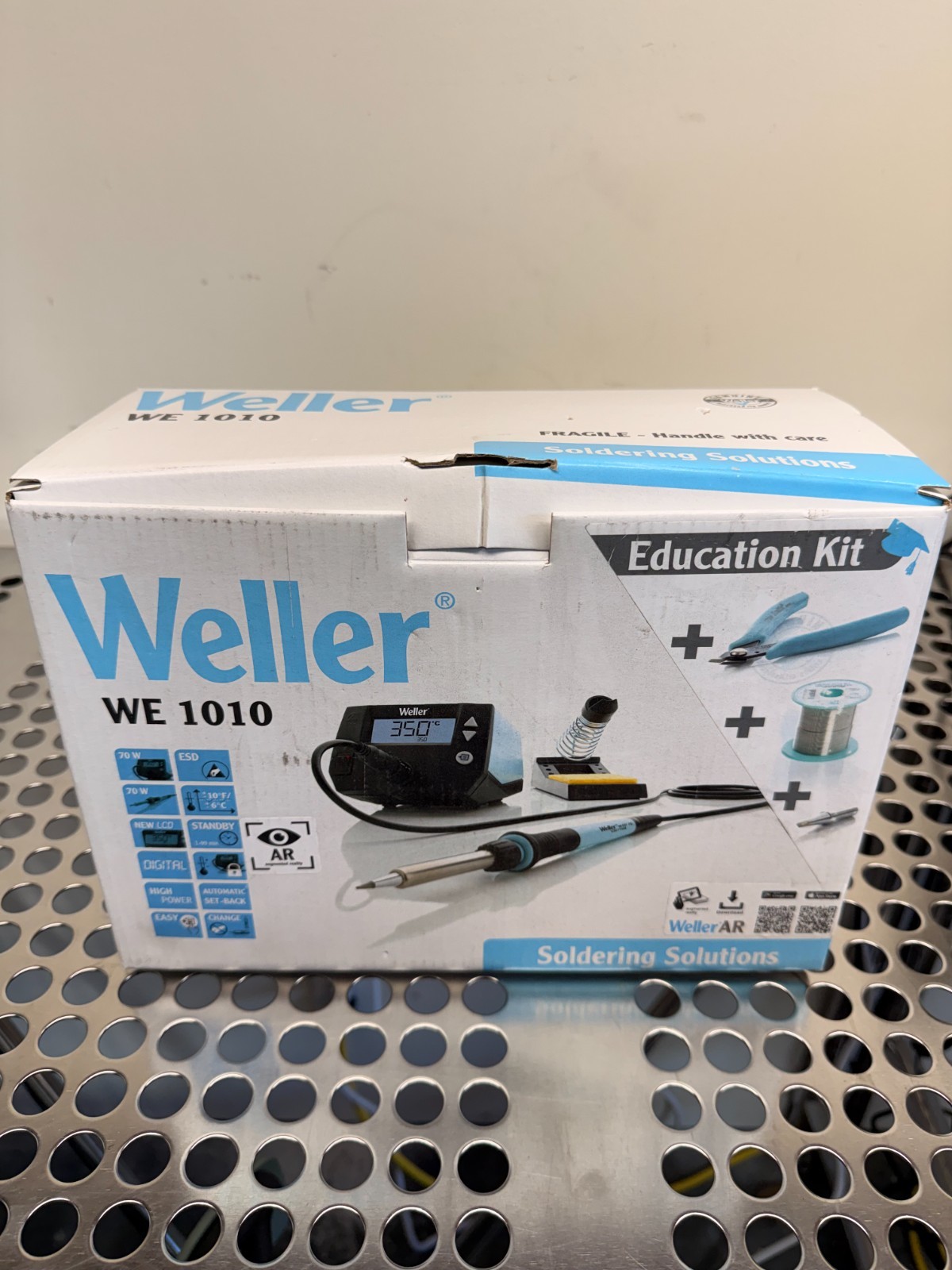 Weller WE1010EDU 70W Digital Soldering Station Education Kit 120V – Open Box