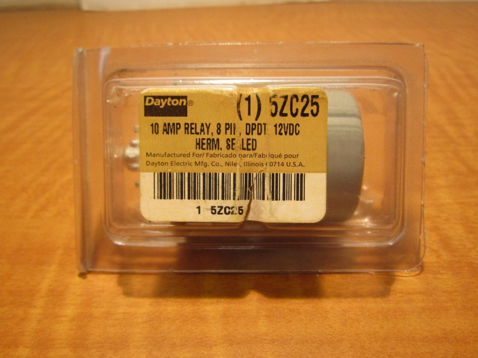 (2) Plug in Relay 8 Pins DPDT 12 Amps 12 VDC 1.22 Coil VA Rating 50/60 Hz NEW