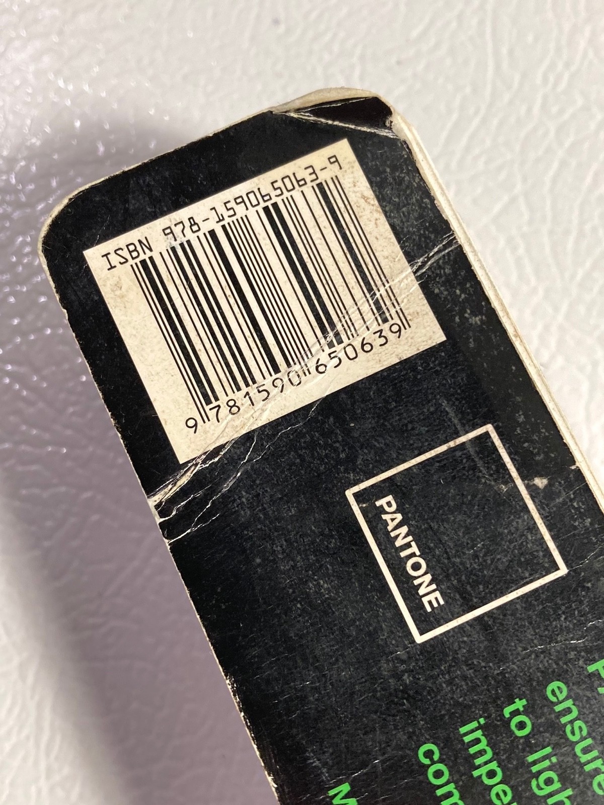 Pantone Fan Deck Formula Guide Solid Uncoated Fourth Edition Fourth Printing