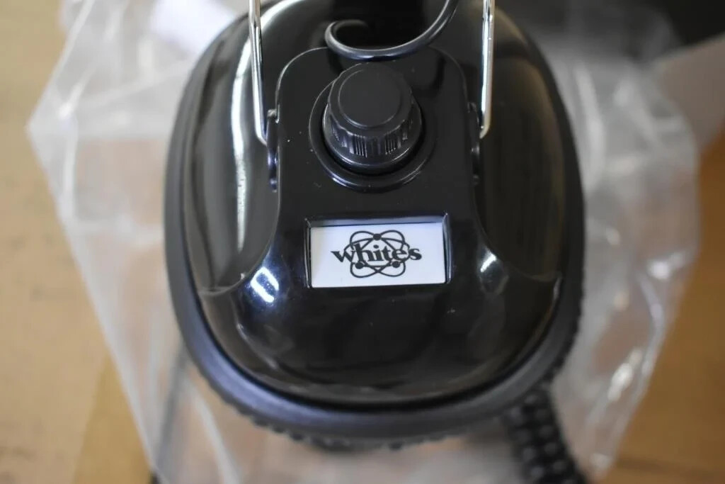 White’s Brand Metal Detecting Headphones (NOS) 1/4 inch jack – New, Unused