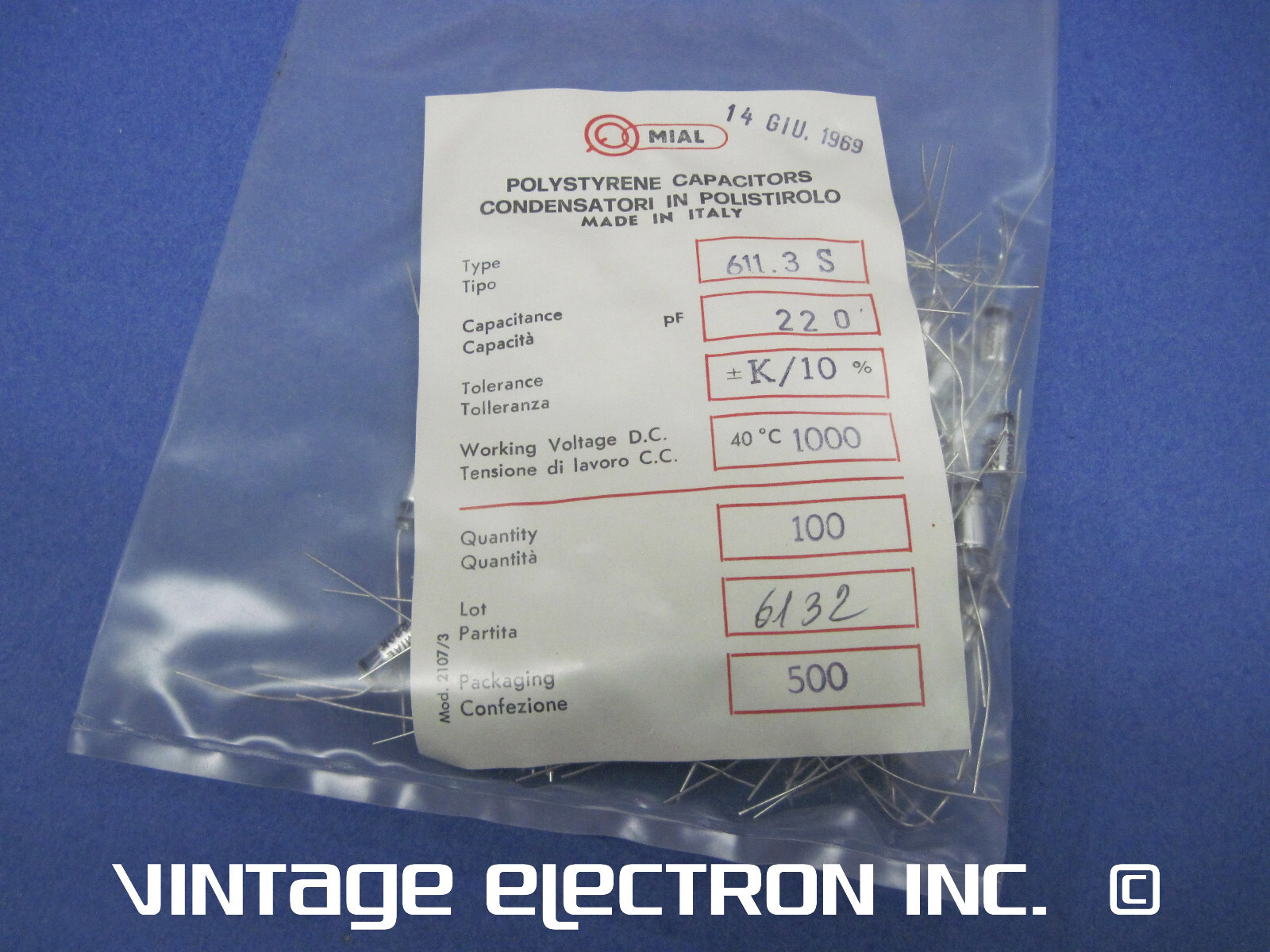 (100) MIAL Axial Lead Polystyrene Capacitors: 220pF 10% 1000V (Italy) FREE SHIP