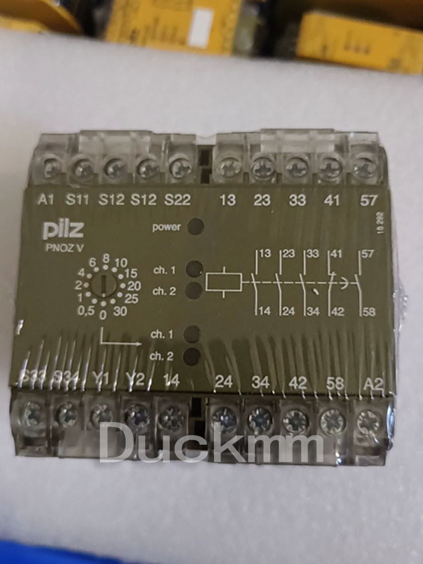 1pc New Pilz 474790 PNOZV 30S 24VDC 3S 1Ö Safety relay fast ship US Free TAX