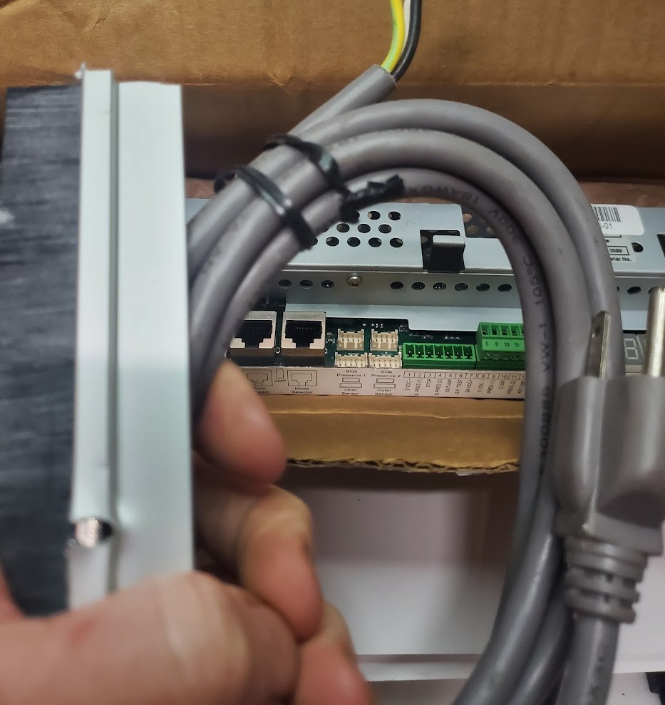 ASSA ABLOY SL500 Besam Automatic Door Control Unit SLHDR0065126-01 V7.0