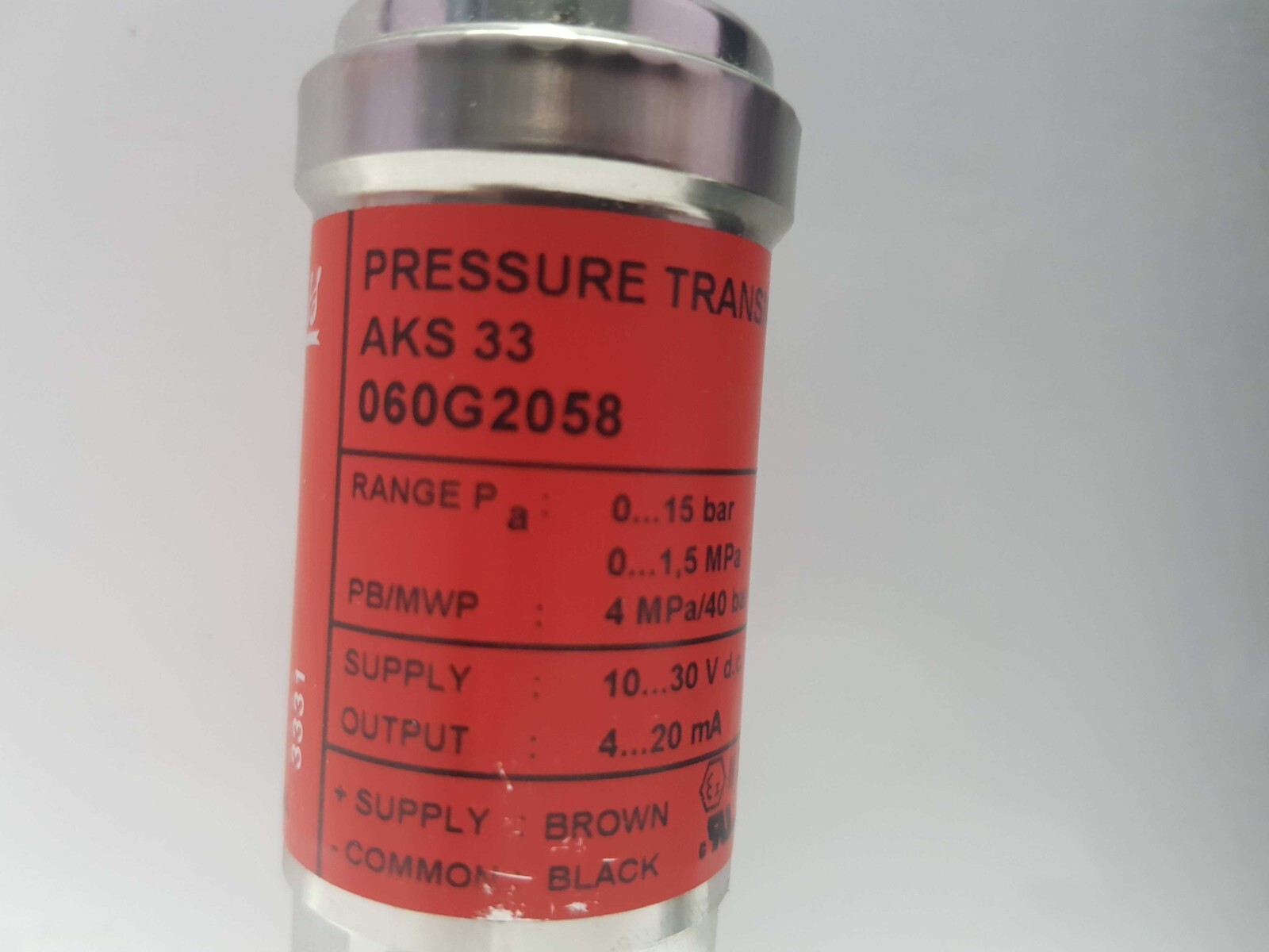 DANFOSS AKS 33 060G2058 PRESSURE TRANSMITTER