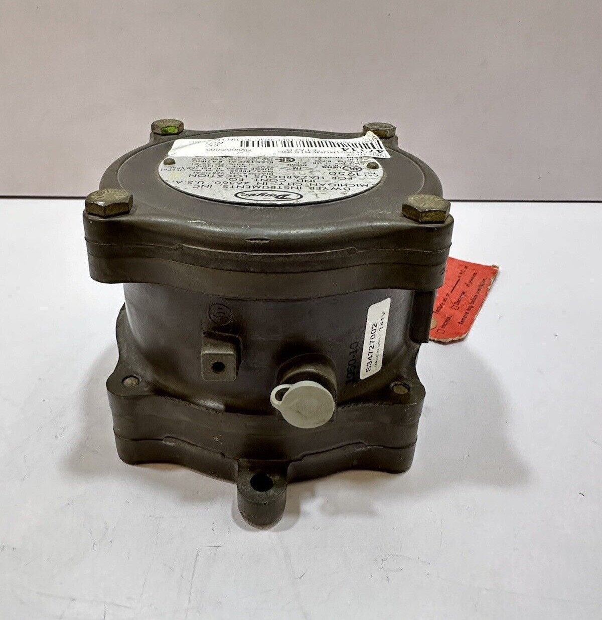 DWYER 1950-10-2F PRESUURE DIFFERENTIAL SWITCH