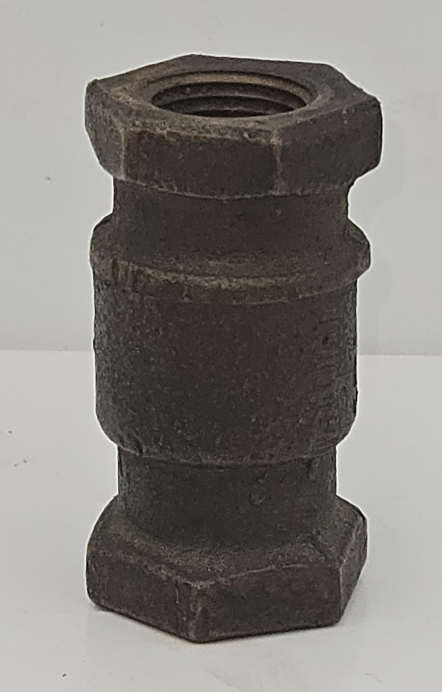 ORIGINAL NO NAME VERTICAL 3/8″ IN LINE FUEL CHECK VALVE HIT & MISS ENGINES