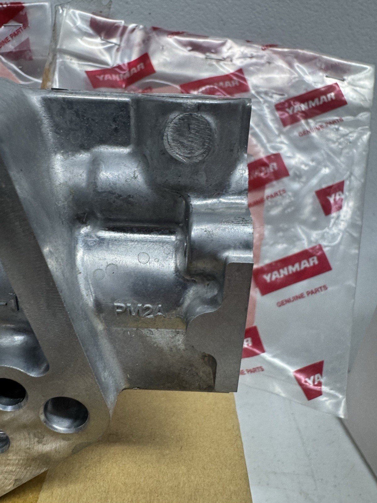 Yanmar Valve Body Part# 1682D2-00010/1682D2-00011