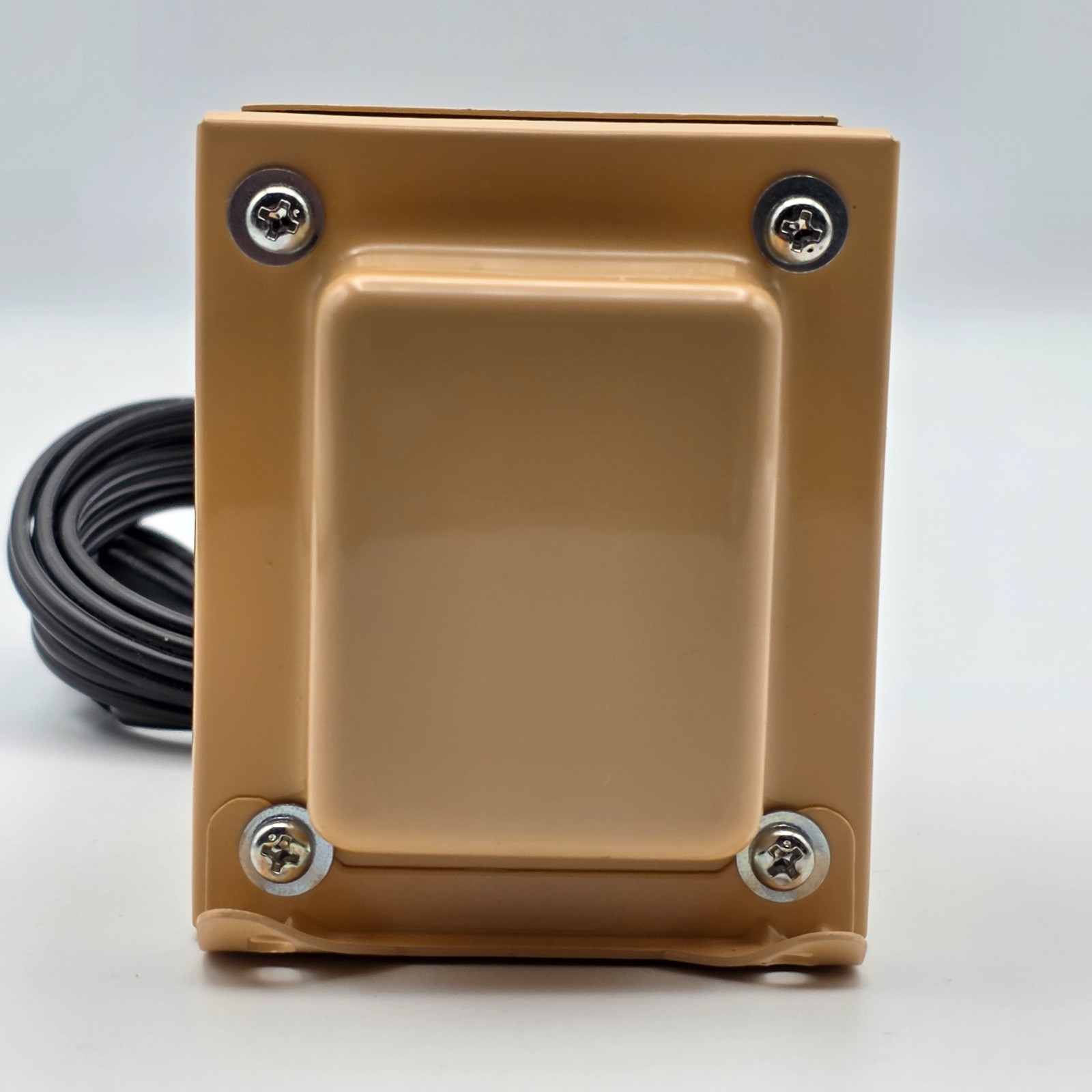 Nissyo NDF-550U Step Down Transformer 110V-130V 550W New From Japan 60018