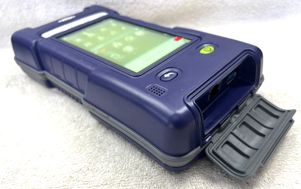 Viavi ONX-220 Base Service meter with charger