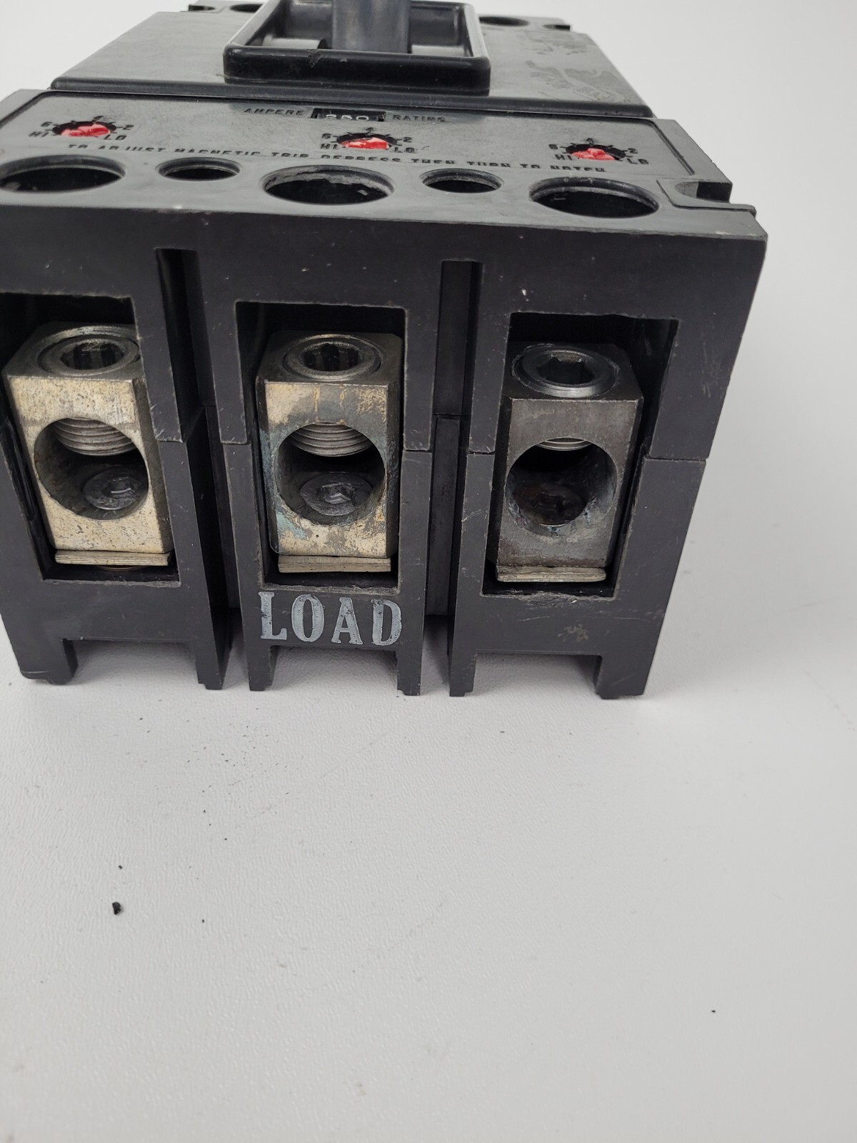 LB3250 Westinghouse 400A Frame Circuit Breaker w/ 250 Amp Trip – Next Day Option