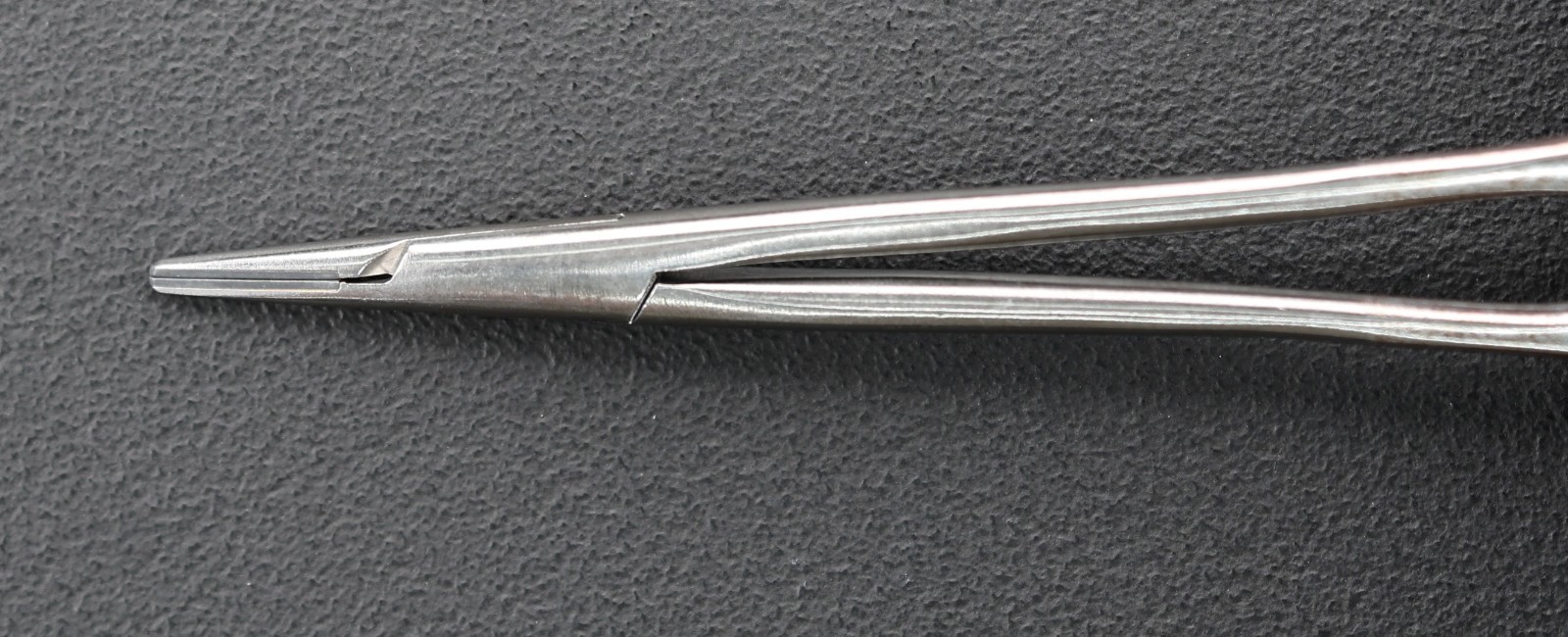 V Mueller RH2561 Webster Smith Needle Holder, Smooth, Vital, TC, STR, 4.75″
