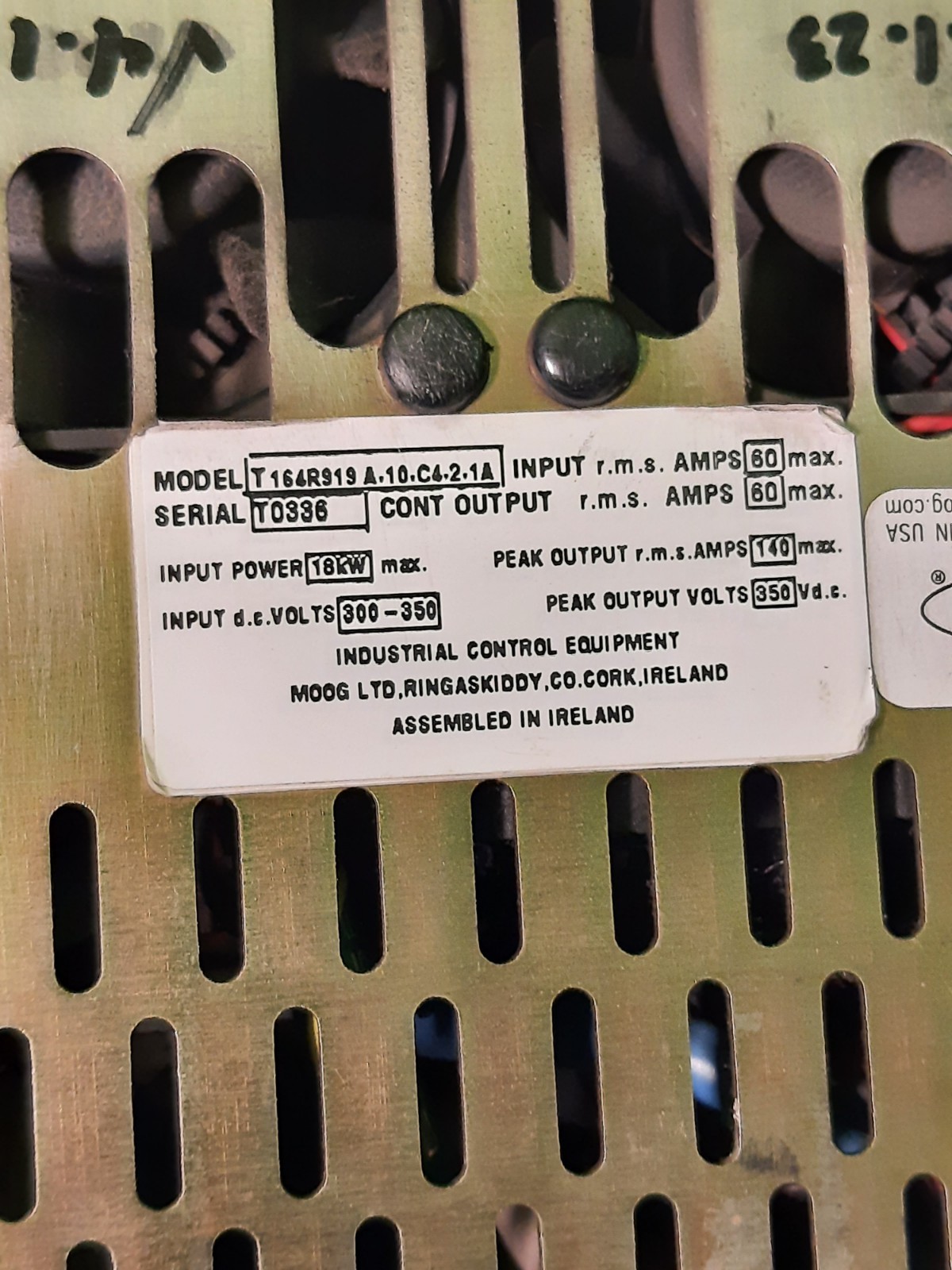 MOOG T164R919A-10-C4-2-1A Digital Motor Controller 18kW 300-350V Servo Drive