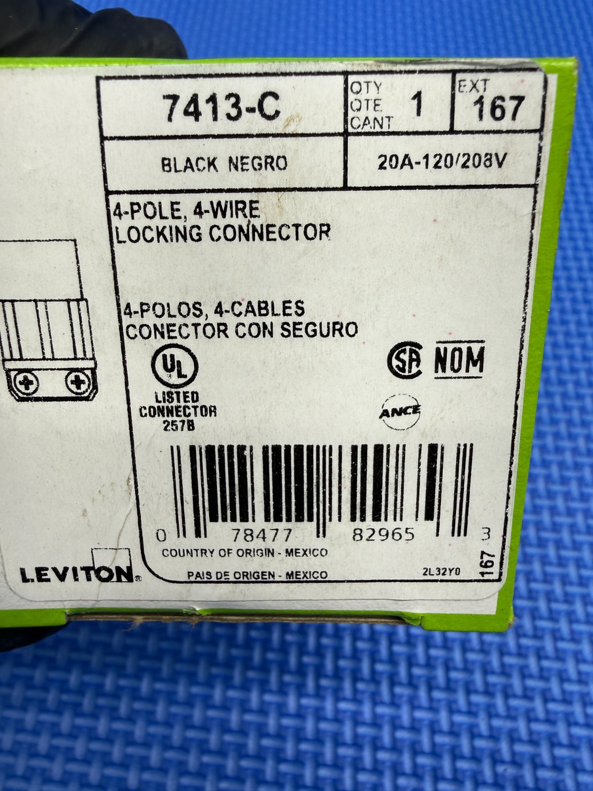 Lot of 2 – Leviton 7413-C 4-Pole 4-Wire 20Amp 120/208V Locking Connector