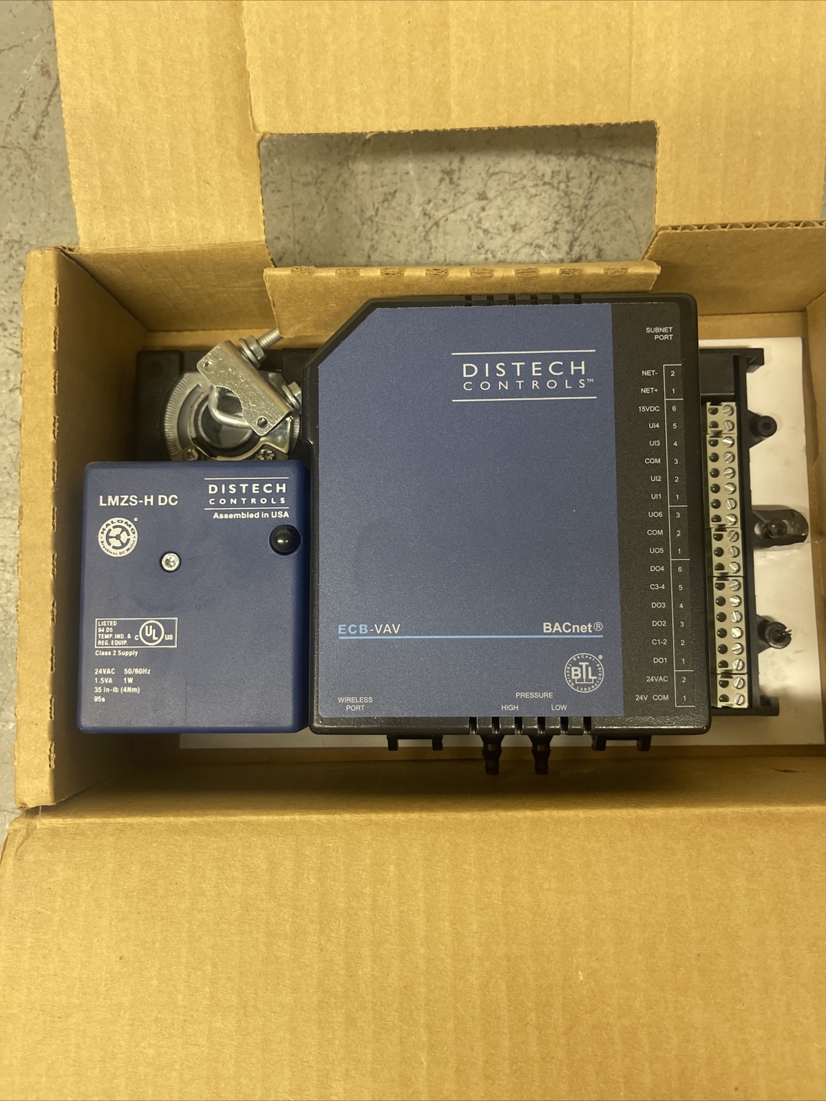 Distech Controls CDIB-VAXX-01 ECB-VAV Programmable Controller, 4 UI 4 DO 2 UO
