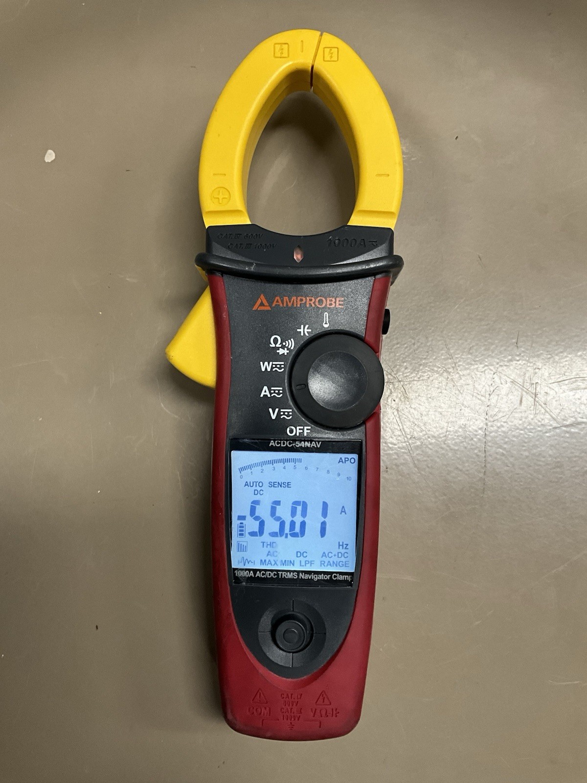AMPROBE AC/DC-54NAV 1000A AC/DC TRMS NAVIGATOR CLAMP METER POWERS ON