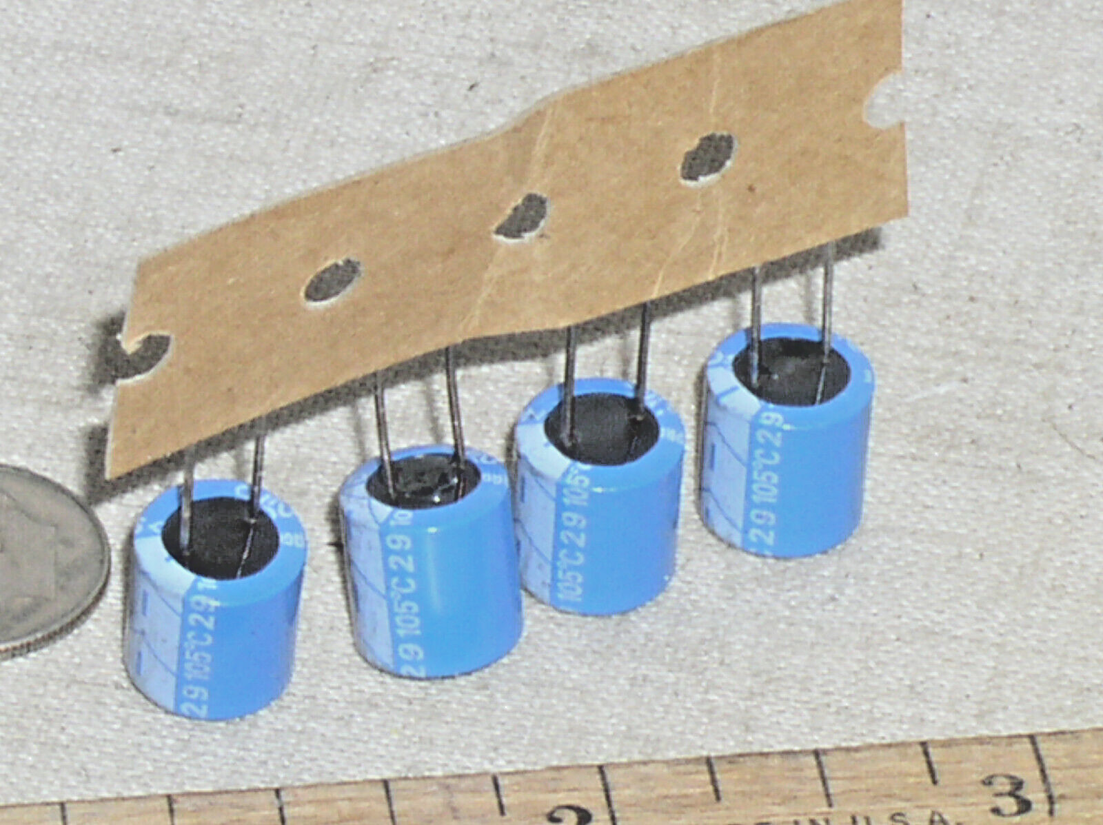 4 SPRAGUE 220UF/10V 220 MFD 10 V RADIAL ORGANIC ELECTROLYTE CAPACITOR CAP 105*