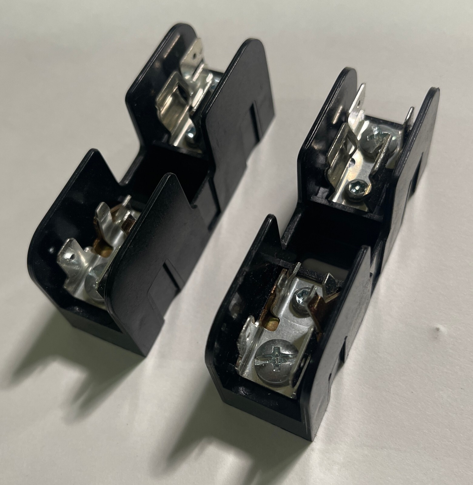 New 2-pcs of Ferraz Shawmut 30311R 600V 30A Fuse Holder
