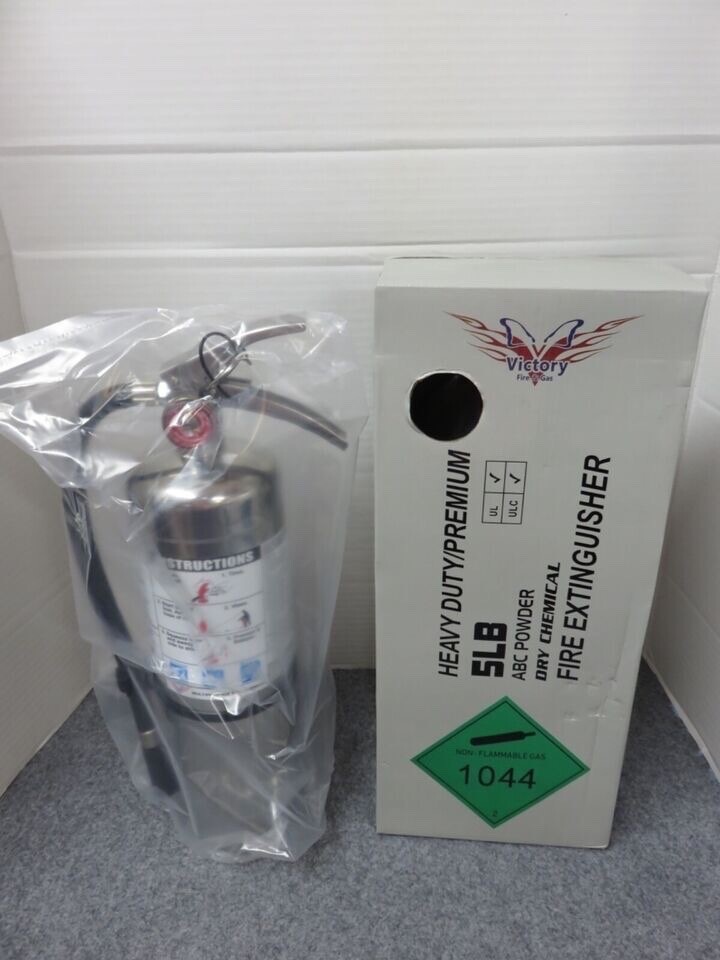 🔥🧯CHROME Car Fire Extinguisher 2.5lb. w/ Vehicle/Marine Bracket ABC🧯NEW 2025