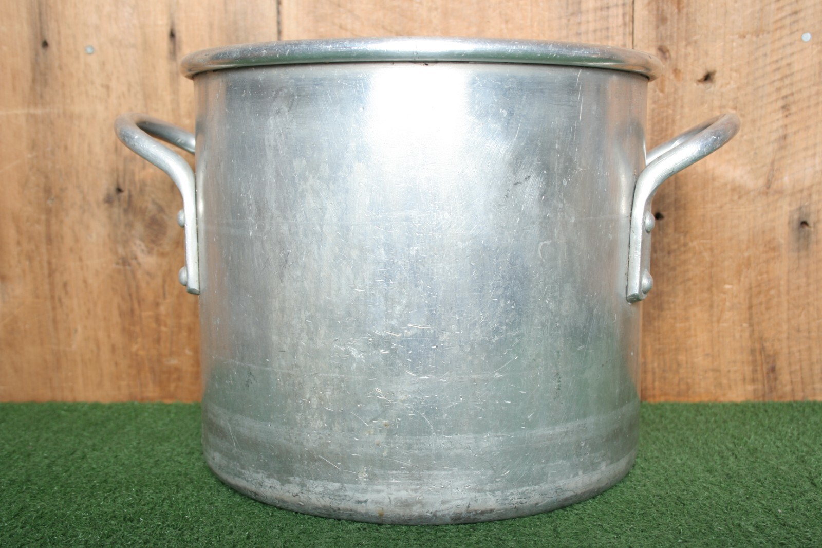 Vintage 12 qt. Aluminum Double Handled Commercial Stock Pot