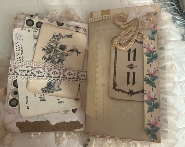 VINTAGE STYLE HANDMADE JUNK JOURNAL-«A Graceful Life»