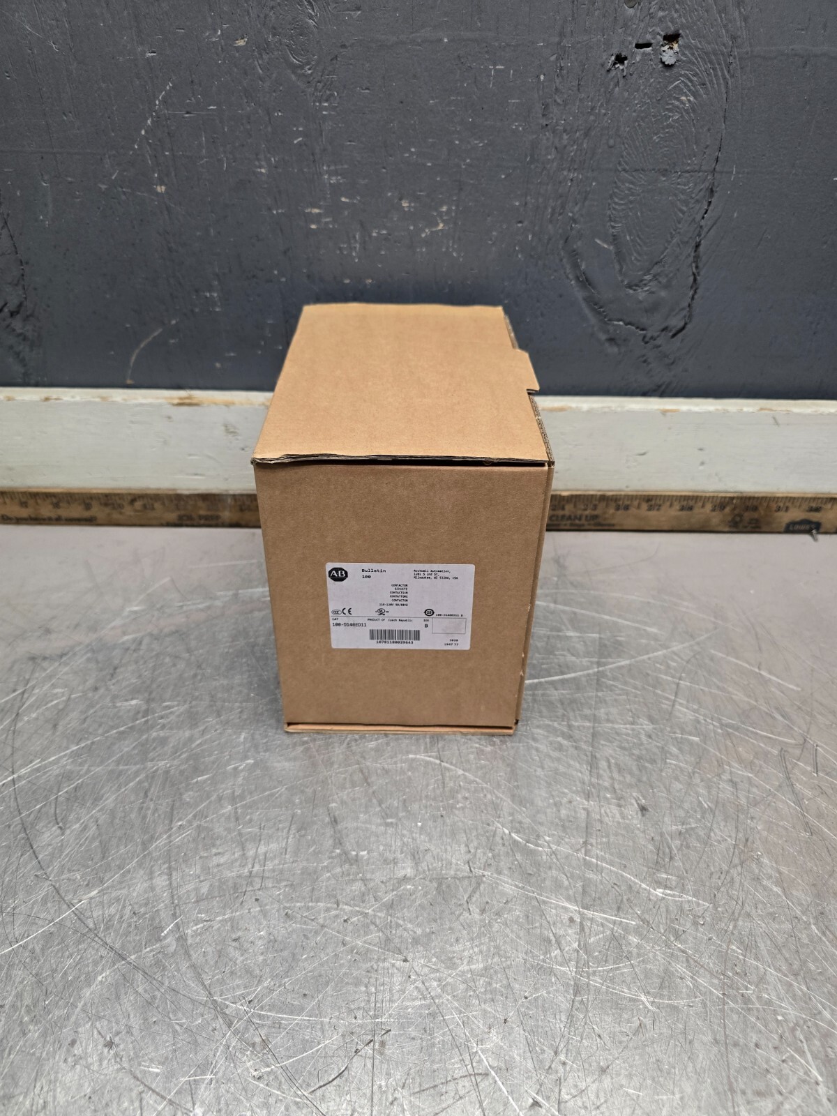 ALLEN BRADLEY 100-D140ED11 140A 600V 135KW CONTACTOR 110-130V-COIL, NEW IN BOX!