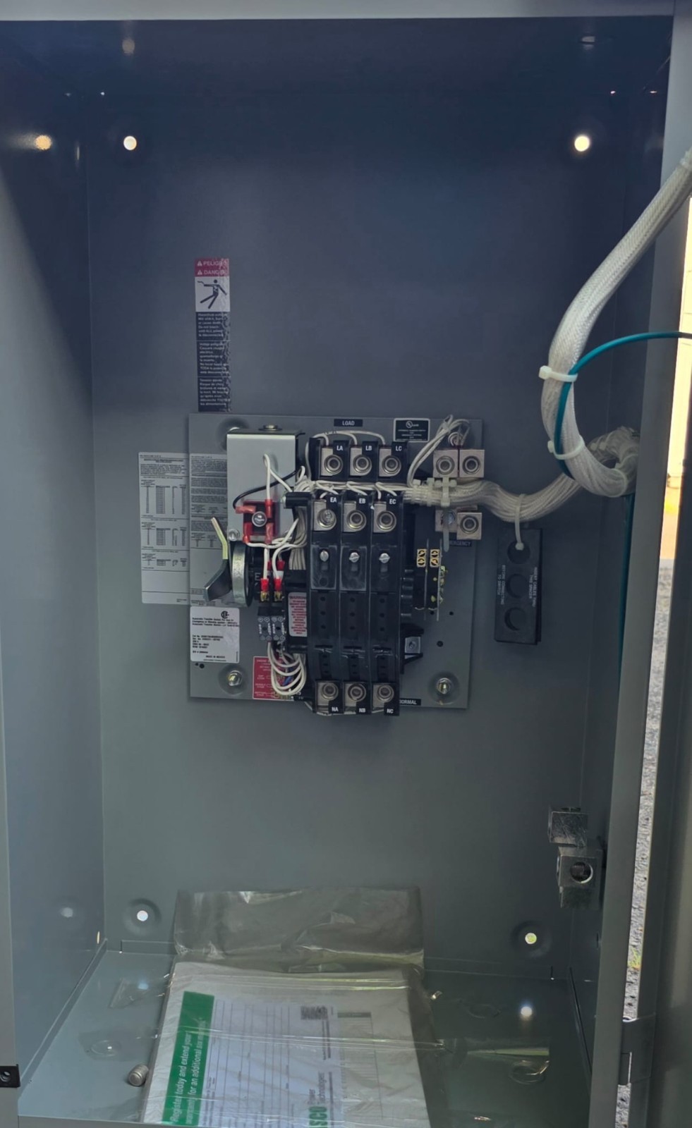 NEW ASCO ATS 200 AMP 208V 3 PHASE TRANSFER SWITCh