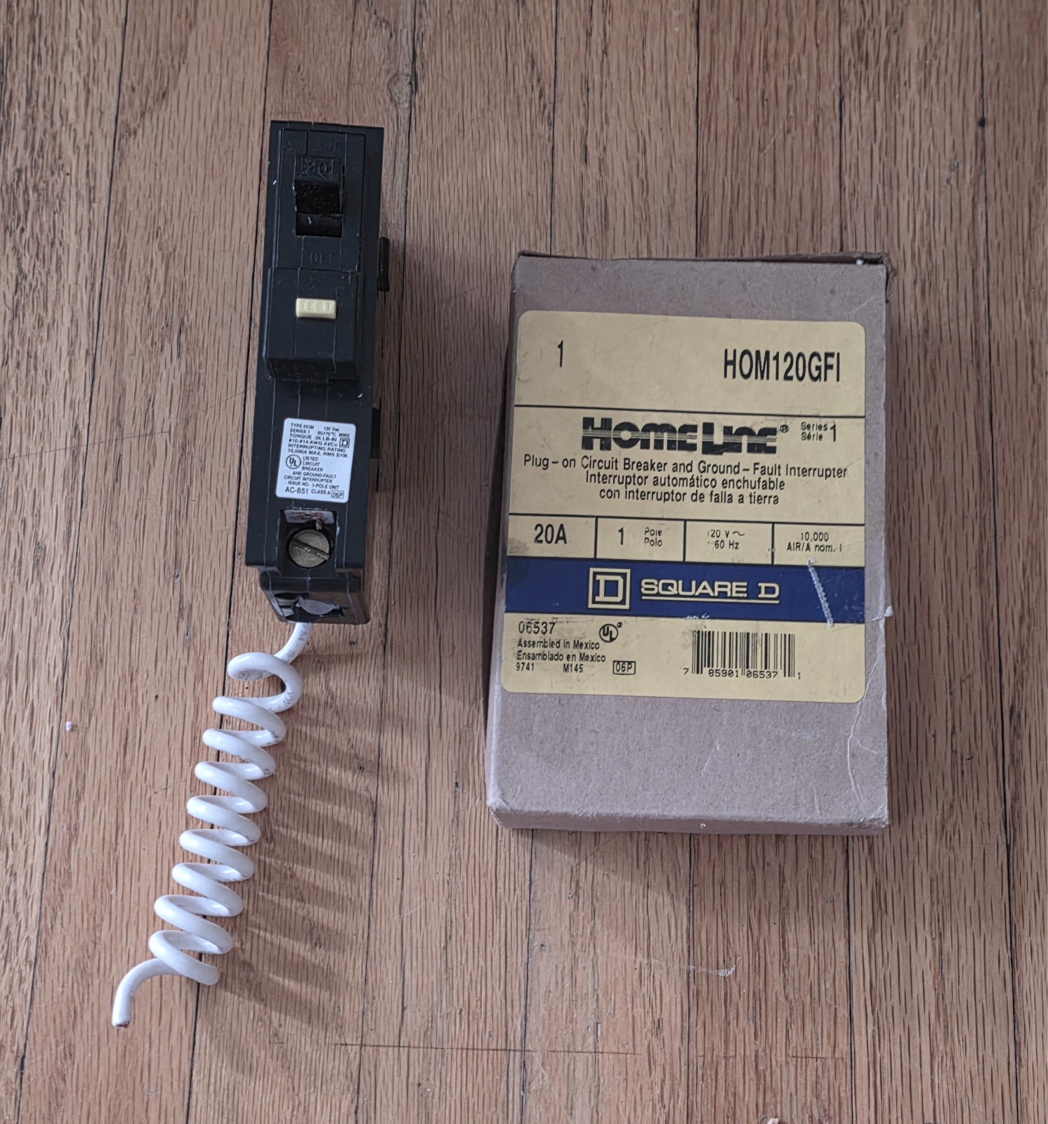 NEW Square D HOM120GFI Homeline Circuit Breaker 20A 1-Pole 120V